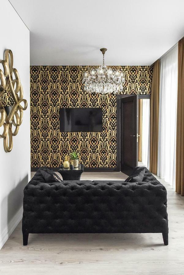 Four Luxury Flats Aparthotel Kaunas Buitenkant foto